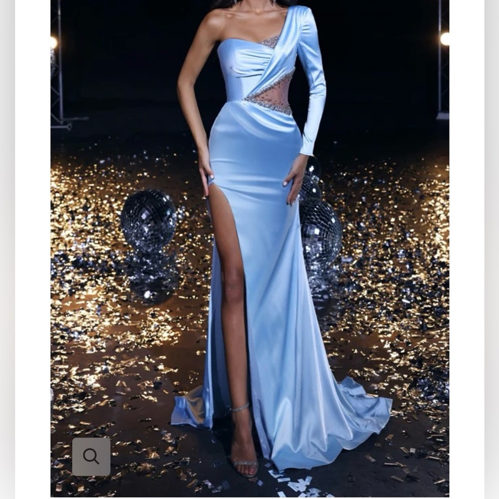 New with tags and dress bag #PS23502 Designer: Portia and Scarlett blue dress